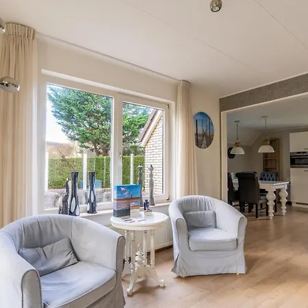 Villapark Kamperfoelie 73 *